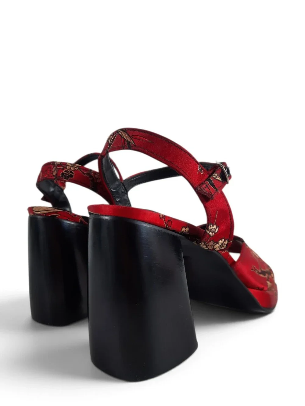 New Y2K GREATER L.A. Platform Heels Sandles Asian Red Satin Floral MCM Vtg 7